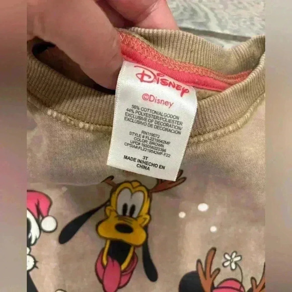 Disney Mickey Mouse and Friends Christmas Crewneck Sweatshirt Unisex Size 3T - Picture 6 of 6